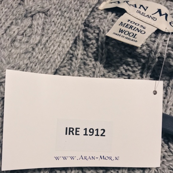 (SOLD) Aran cable knit coat. 100% Merino Wool - Picture 8 of 8